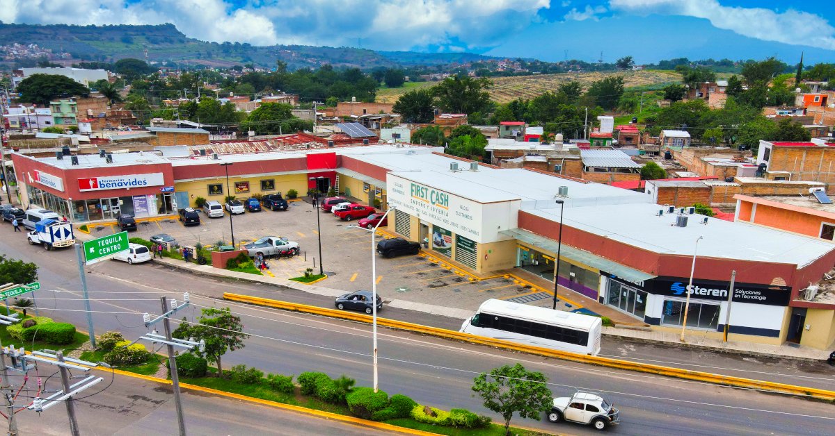 plaza locales comerciales tequila jalisco