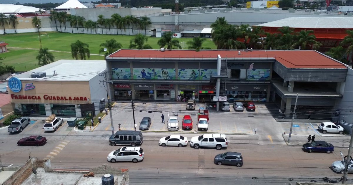 Plaza Gruncom Santa Maria Tlaquepaque